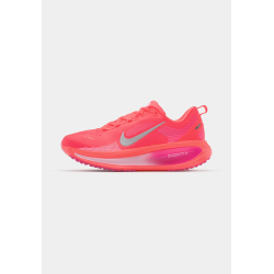 Nike Vomero 18